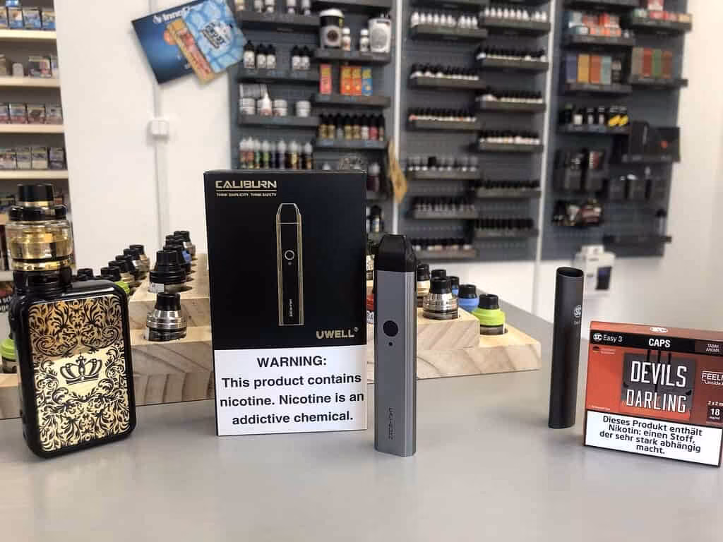 Uwell Caliburn Kit in Grau